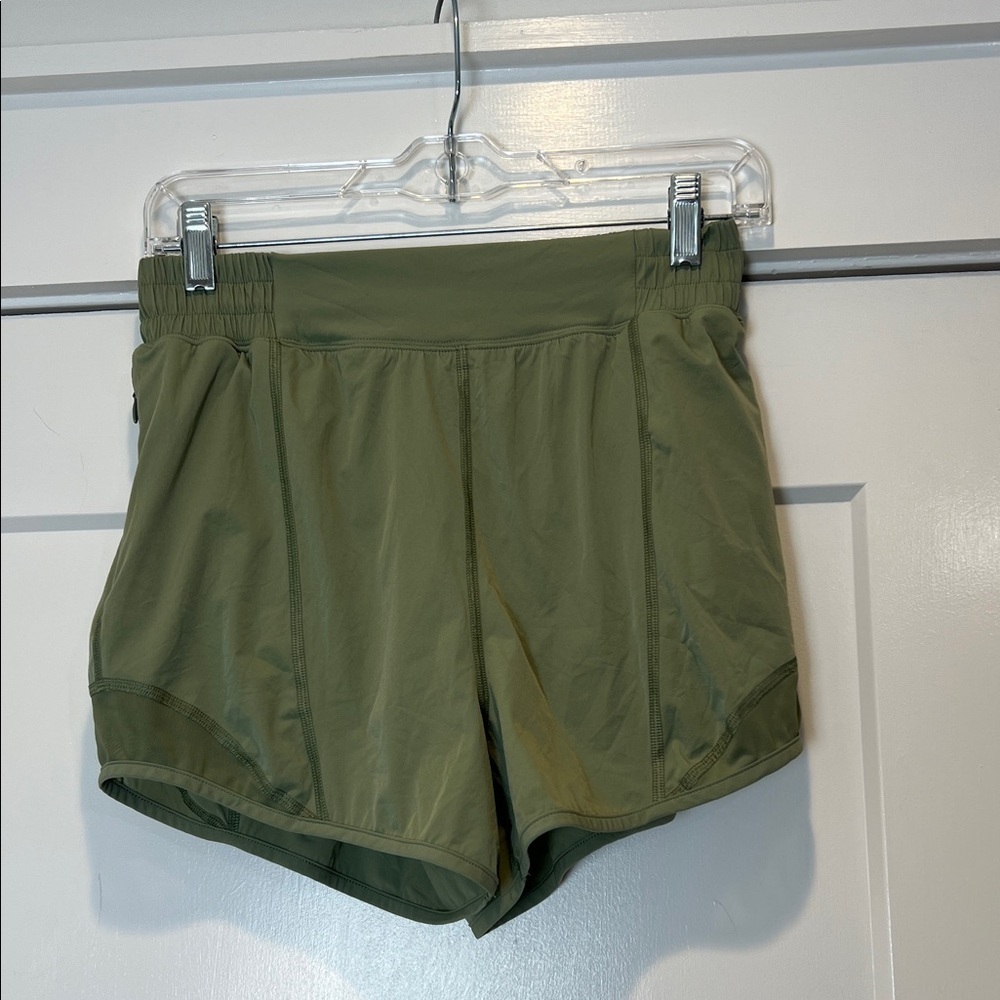 Thrive Societe Olive Green Women's Athletic Shorts size small.